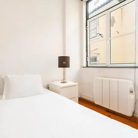 Charming 2 Bedroom Next To Praça Da Figueira *