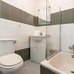 Apartment Charming 2 Bedroom Next To Praca Da Figueira