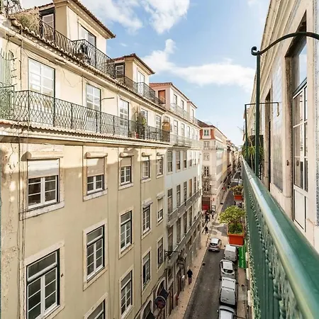 Charming 2 Bedroom Next To Praça Da Figueira