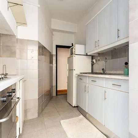 Charming 2 Bedroom Next To Praca Da Figueira *