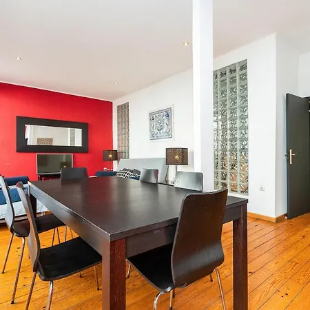 Charming 2 Bedroom Next To Praca Da Figueira Апартаменты *